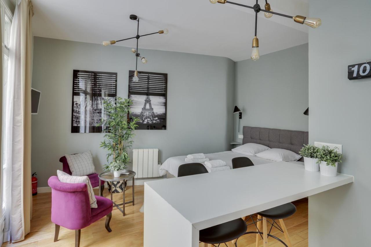 Charmant Studio Au Coeur De Paris Pour 2 Personnes By Weekome Exterior foto
